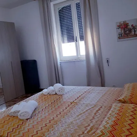 Rosaria Villa