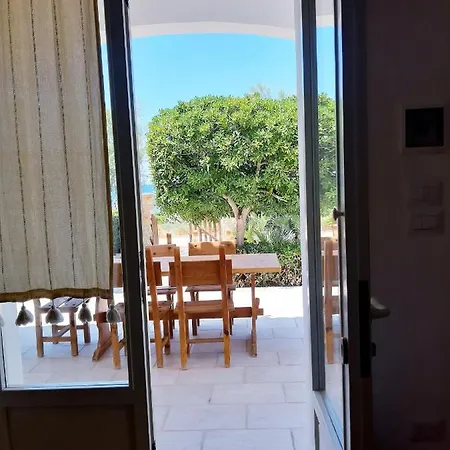 Rosaria Villa *