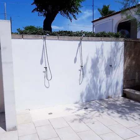 Rosaria Villa Torre Suda